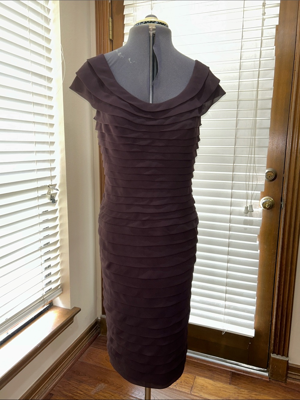 Adrianna Papell Chocolate Brown Layered Sheath Dress Cap Sleeves NWT size 8